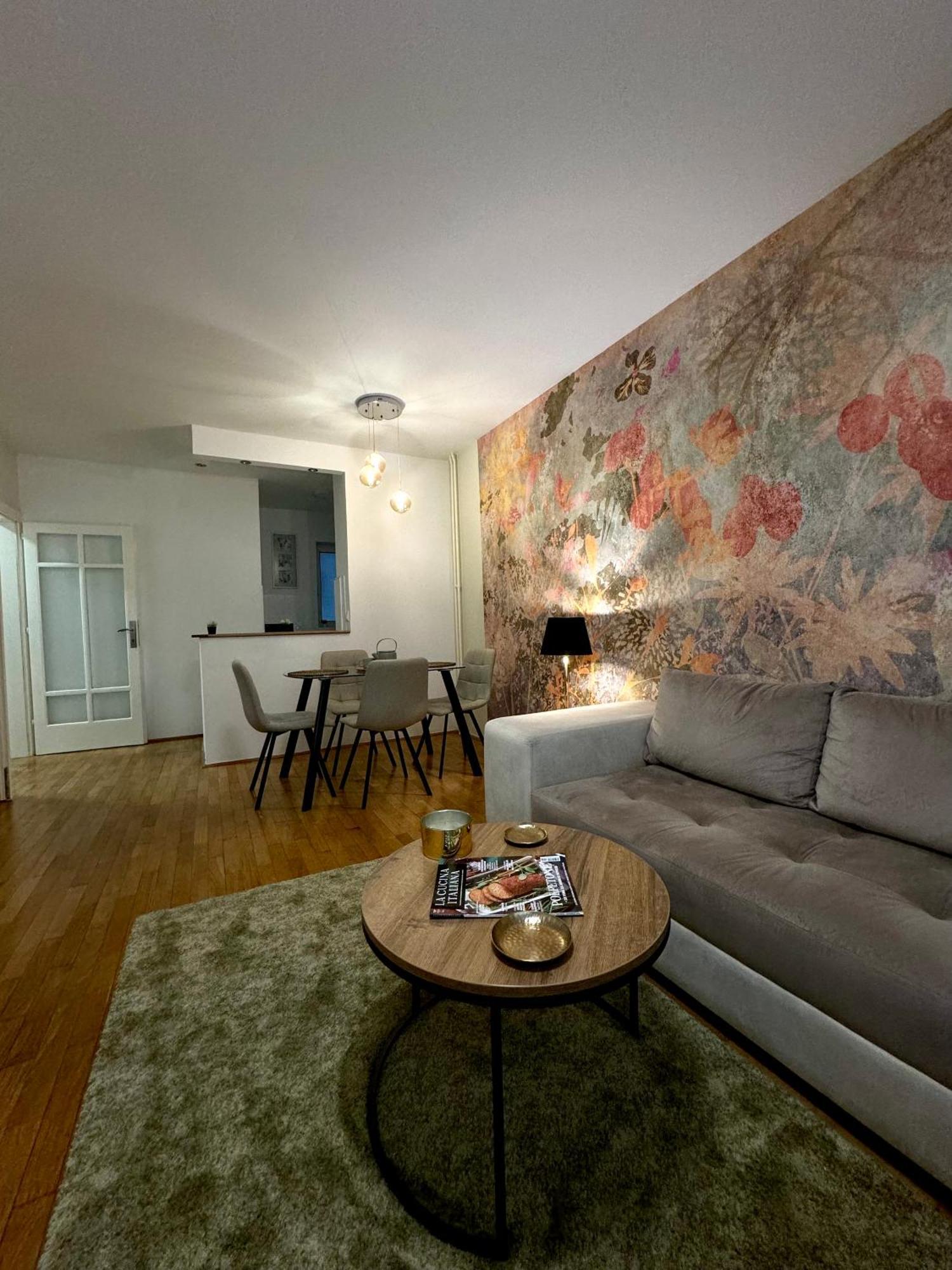 7 Emperors Central Suite Belgrade Luaran gambar